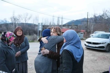 Başkan Çelik’e Mecidiye Mahallesinde sıcak karşılama
