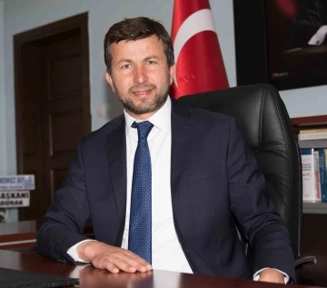 Başkan Demirci: &quot;Üniversite öğrencilerine hizmet etmeye devam ediyoruz&quot;
