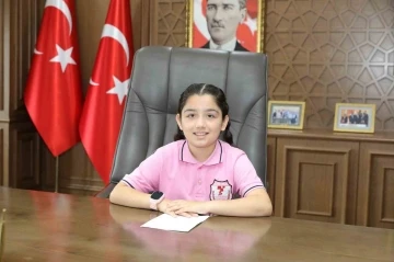 Başkan Güler’in koltuğuna Nehir Çağla oturdu
