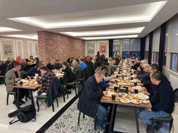 Başkan Köse gazetecilerle iftar yaptı
