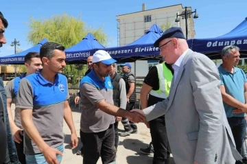 Başkan Kurt, belediye çalışanları ile bayramlaştı
