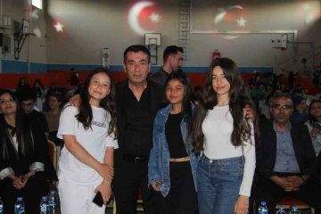 Başkan Metin, Bünyan Gençlik Şöleni’nde gençlerle bir araya geldi
