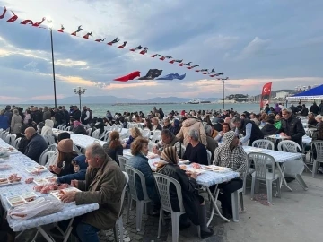 Başkan Ömer Günel Kuşadalılarla iftarda buluştu
