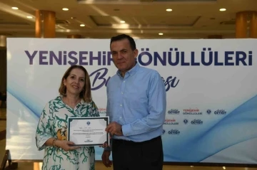 Başkan Özyiğit, gönüllülerle buluştu
