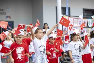 Başkan Seçer: &quot;Bağımsızlık mücadelesinin zaferle taçlandığı gündür bugün&quot;
