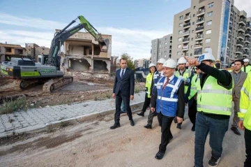 Başkan Soyer’den Uzundere Kentsel Dönüşüm Alanı’nda yerinde inceleme
