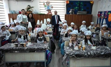 Başkan Topaloğlu minik aşçıların ‘pasta’ heyecanına ortak oldu
