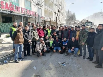 Başkan Türkcan: “İlk andan itibaren deprem bölgesindeki çalışmalarımızı sürdürüyoruz”
