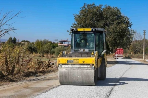 Başkan Yetişkin’den Efeler’e 65 milyonluk yol yatırımı
