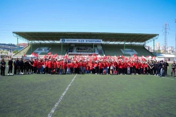 Başkan Yılmaz, çocukların bayram sevinçlerine ortak oldu
