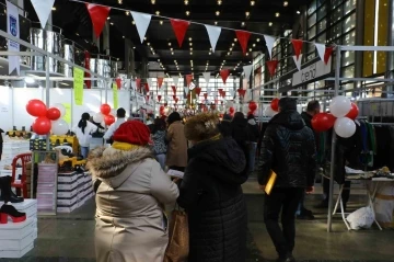 Başkent’te moda festivaline vatandaşlardan yoğun ilgi
