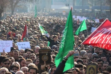 Batman'da, İsveç'te Kuran-ı Kerim yakılması protesto edildi