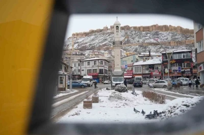 Bayburt güne karla uyandı
