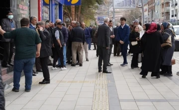 Bayburt’ta bayram alışveriş telaşı yoğunluğuna neden oldu
