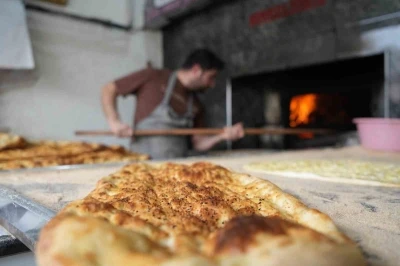 Bayburt’ta Ramazan pidesinin fiyatı belli oldu
