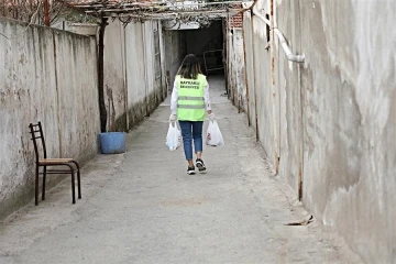 Bayraklı Belediyesinden 12 bin kişiye iftar menüsü
