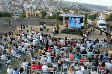 Bayraklı’da festival için geri sayım başladı
