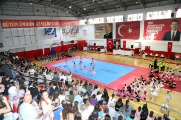 Bayraklı’da yaz spor okullarına büyük ilgi: 19 kursa 4 bin 200 kişi katıldı
