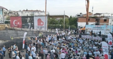 Bayraklı’da Yunus Emre Kültür Merkezi ve anaokulunun temeli atıldı
