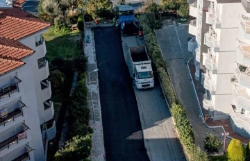 Bayraklıdede Mahallesi’nde yeni yollar yapılıyor
