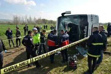 Bayram öncesi korkunç olay: İşçi servisi şarampole yuvarlandı! 3 kişi hayatını kaybetti, 31 kişi yaralandı