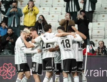 Beşiktaş, 6 maç sonra Dolmabahçe’de Trabzonspor’u yendi