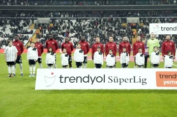 Beşiktaş, Alanyaspor karşısında 4 değişiklikle sahaya çıktı
