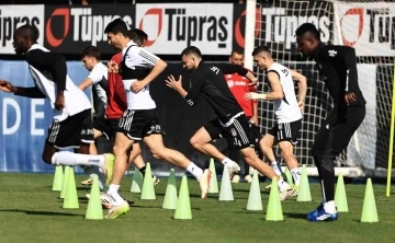 Beşiktaş, Fenerbahçe maçı hazırlıklarını tamamladı
