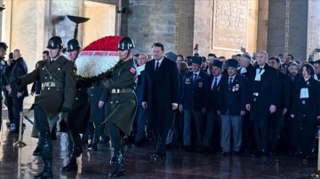 Beşiktaş Kulübünden Anıtkabir'e ziyaret