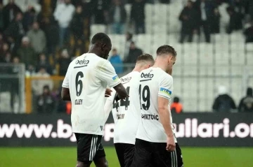 Beşiktaş’ta yeni transferler ilk kez forma giydi
