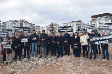 Besni’de depremzedeler müteahhite tepki gösterdi
