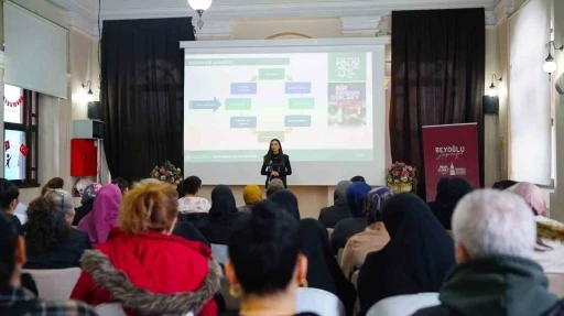 Beyoğlu’nda &quot;En İyi Narkotik Polis: Anne&quot; seminerleri başladı
