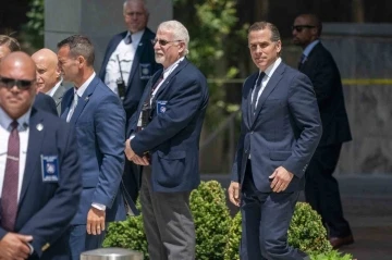 Biden’ın oğlu Hunter Biden’ın Rus, Kazak ve Ukraynalı oligarklardan aldığı ödemelerin belgeleri yayınlandı
