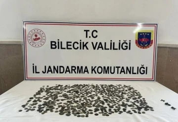 Bilecik’te Roma dönemine 794 adet sikke ele geçirildi
