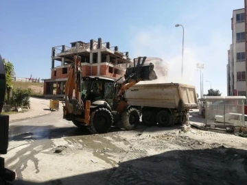 Bilecik’te yaşanan feci kaza sonrası İl Özel İdaresi ekipleri temizlik çalışması yaptı
