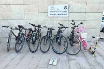 Bisiklet, scooter ve ayakkabı çalan 2 şahsı polis yakaladı
