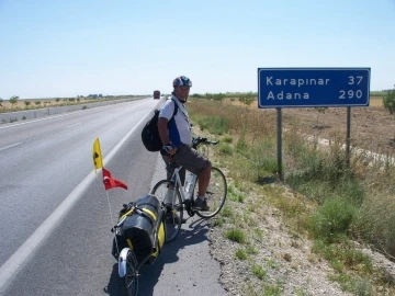 Bisikletiyle 25 yıldır pedal çevirmediği il ve ilçe kalmadı
