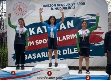 Bisiklette Sivaslı sporcudan büyük zafer
