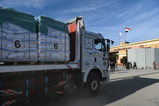 Ateşkesin ilk gününde 630 insani yardım TIR'ı Gazze Şeridi’ne girdi