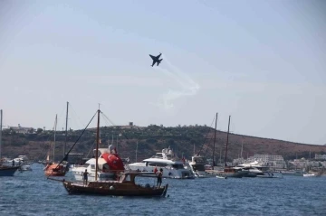 Bodrum’da nefes kesen gösteri
