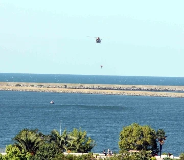 Boğulma vakalarının arttığı Samsun’da helikopterli kurtarma tatbikatı
