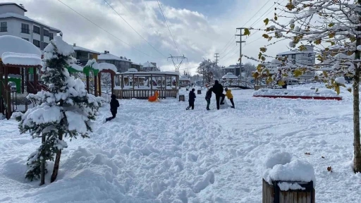 Bolu’da okullar bir gün daha tatil edildi
