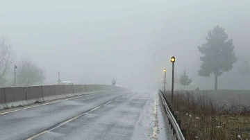 Bolu Dağı’nda yağmur ve sis
