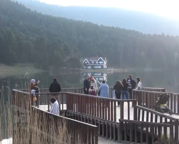 Bolu’nun incisi Gölcük, yarıyıl tatilinde ilgi odağı oldu
