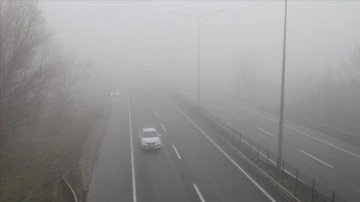 Bolu ve Düzce'de sis etkili oldu