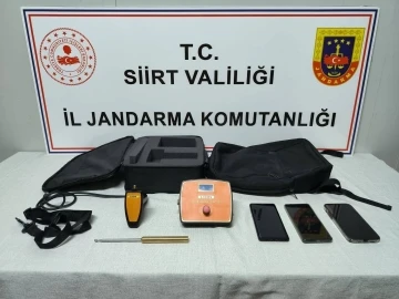 Botan'da definecileri Jandarma suçüstü yakaladı