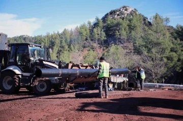 Bozburun içme suyu hattının 14 kilometresi tamamlandı
