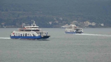 Bozcaada ve Gökçeada’ya yarınki feribot seferlerine fırtına engeli