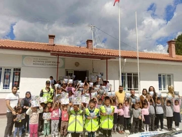 Bozdoğan İlçe Jandarma Komutanlığı’ndan öğrencilere trafik eğitimi
