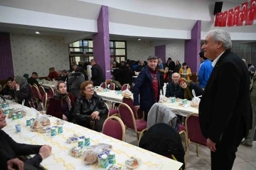 Bozüyük’te Şehit Aileleri ve Gaziler Dayanışma Derneği tarafından iftar programı düzenlendi
